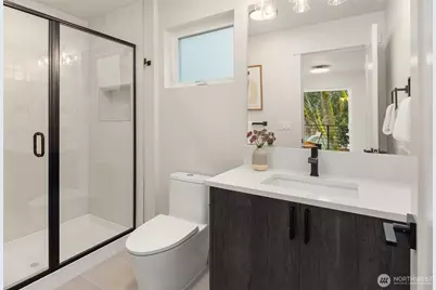 8823 Ashworth Avenue N #B, Seattle, WA 98103 - Photo 13