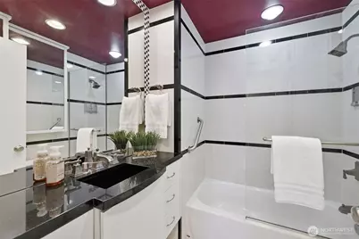 22407 87th Avenue W, Edmonds, WA 98026 - Photo 13