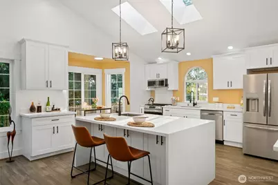 4902 241st Street SW, Mountlake Terrace, WA 98043 - Photo 5