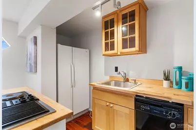 11804 90th Avenue NE, Kirkland, WA 98034 - Photo 13