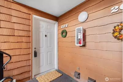 7324 Skyview Lane N #N202, Tacoma, WA 98406 - Photo 1