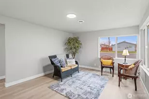 307 3rd Ave NE, Quincy, WA 98848 - Photo 3