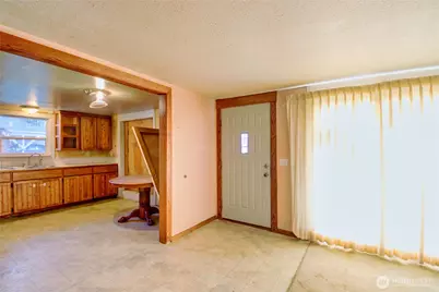 1040 W Shady Lane, Oak Harbor, WA 98277 - Photo 3