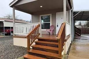 2010 Broadway Ave, Hoquiam, WA 98550 - Photo 3