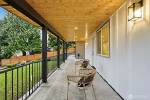 19531 55th Ave NE, Lake Forest Park, WA 98155 - Photo 3