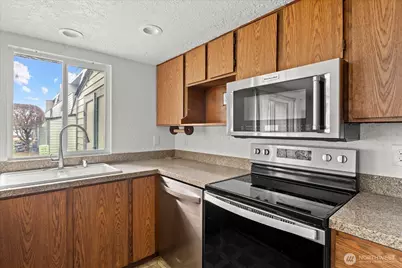 12600 4th Avenue W #7H, Everett, WA 98204 - Photo 7