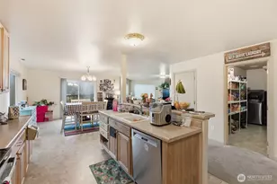 18708 94th Ave Ct E, Puyallup, WA 98375 - Photo 11