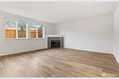 16216 and 16218 72nd Avenue Ct E, Puyallup, WA 98375 - Photo 5