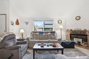 306 308 310 312 109th Ave Ct E, Edgewood, WA 98372 - Photo 23