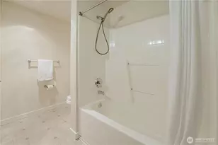 12534 15th Ave NE, Seattle, WA 98125 - Photo 13