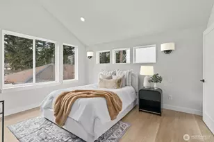 14306 Roslyn Pl N, Seattle, WA 98133 - Photo 9