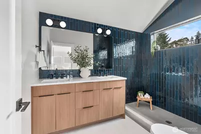 14306 Roslyn Place N, Seattle, WA 98133 - Photo 11