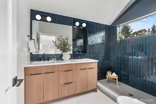 14306 Roslyn Pl N, Seattle, WA 98133 - Photo 11