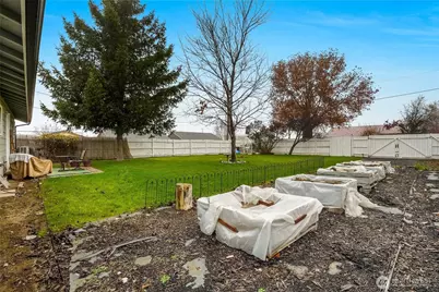 326 W 8th St, Warden, WA 98857 - Photo 25