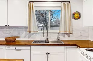 326 W 8th St, Warden, WA 98857 - Photo 13