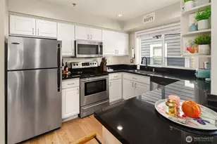 2116 California Ave SW, Seattle, WA 98116 - Photo 7