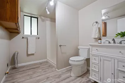 9574 Radcliff Avenue NE, Bremerton, WA 98311 - Photo 29