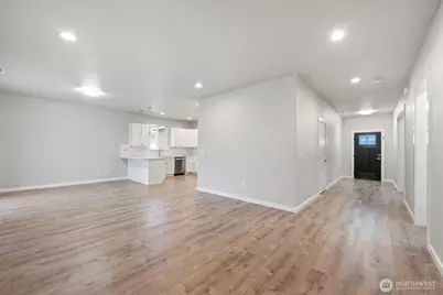 1011 5th Avenue NE, Ephrata, WA 98823 - Photo 3