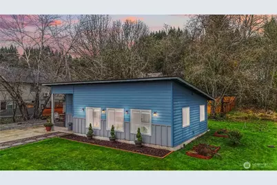 810 SE 1st Street, Winlock, WA 98596 - Photo 1
