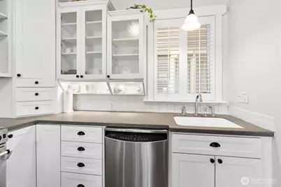 2201 Rockefeller Avenue, Everett, WA 98201 - Photo 15