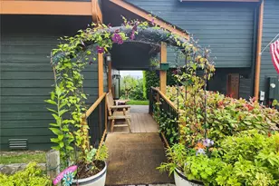 1028 Circle Dr, Camano Island, WA 98282 - Photo 33