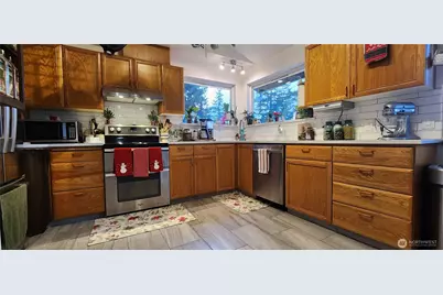 291 E Midway, Shelton, WA 98584 - Photo 5