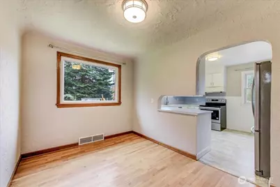 15214 149th Avenue SE, Renton, WA 98058 - Photo 7