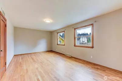 15214 149th Avenue SE, Renton, WA 98058 - Photo 11