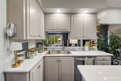 641 NW 175th Street, Shoreline, WA 98177 - Photo 9