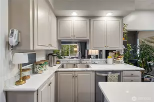 641 NW 175th St, Shoreline, WA 98177 - Photo 9