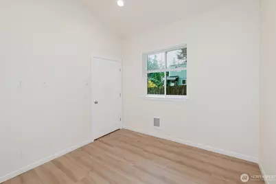 1703 Harrison Avenue SE, Port Orchard, WA 98366 - Photo 13