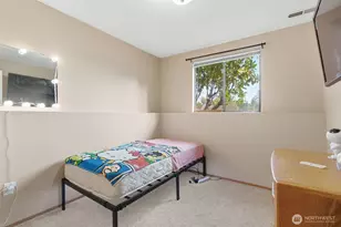 400 Falcon Ct NE, Bremerton, WA 98311 - Photo 33