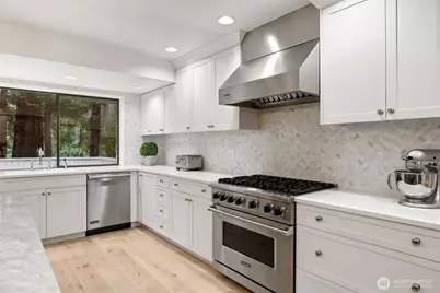 21845 NE 30th Place, Sammamish, WA 98074 - Photo 11