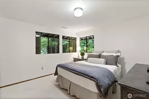 21845 NE 30th Pl, Sammamish, WA 98074 - Photo 29