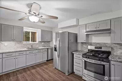 9901 59th Avenue Ct E, Puyallup, WA 98373 - Photo 3