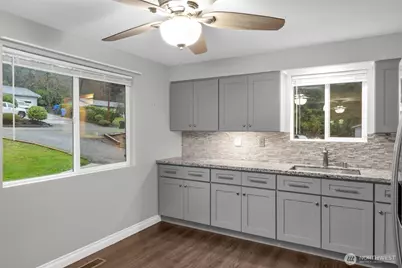 9901 59th Avenue Ct E, Puyallup, WA 98373 - Photo 11