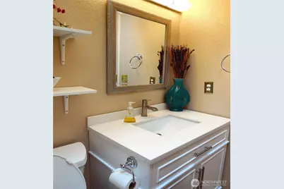 5036 Beach Way NE, Olympia, WA 98516 - Photo 11