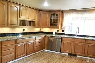 5036 Beach Way NE, Olympia, WA 98516 - Photo 5