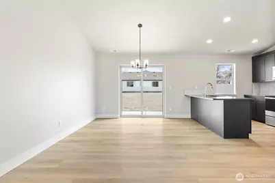 215 Lessor Loop, Moses Lake, WA 98837 - Photo 9