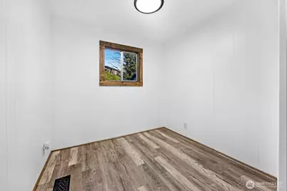 14322 Admiralty Way #8, Lynnwood, WA 98087 - Photo 11