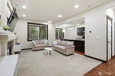 14504 17th Avenue W, Lynnwood, WA 98087 - Photo 3