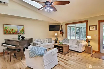 5180 Camelot Court, Langley, WA 98260 - Photo 7