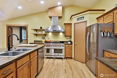5180 Camelot Court, Langley, WA 98260 - Photo 13