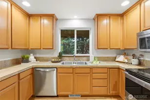 8017 64th St SE, Snohomish, WA 98290 - Photo 9