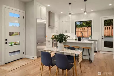 10805 NE 60th Street, Kirkland, WA 98033 - Photo 11