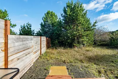 944 Wawona Avenue #B, Ocean Shores, WA 98569 - Photo 15