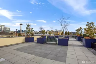 17 W Mercer St, Seattle, WA 98119 - Photo 27