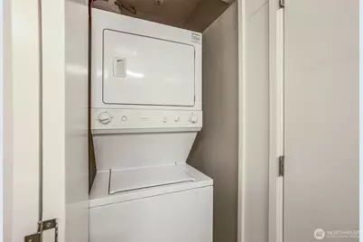 17 W Mercer Street #218, Seattle, WA 98119 - Photo 23