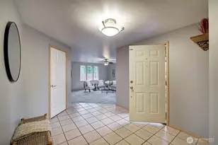 803 3rd Ave NW, Puyallup, WA 98371 - Photo 3