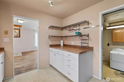 10502 Crescent Valley Drive NW, Gig Harbor, WA 98332 - Photo 9